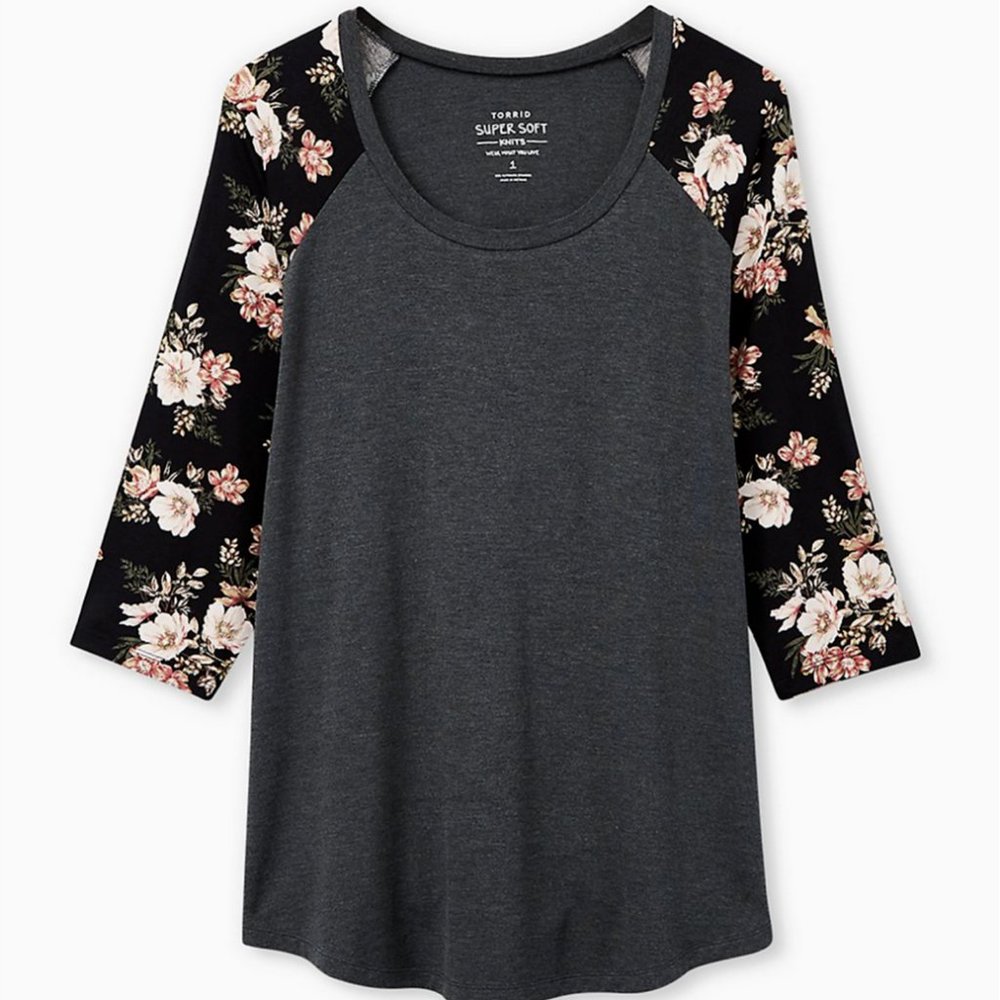 TORRID CHARCOAL FLORAL RAGLAN 3/4 SLEEVE CLASSIC FIT SUPER SOFT TEE TOP